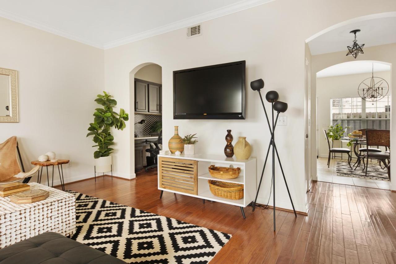 Relax In Style Near The Heart Of Music Holiday home *