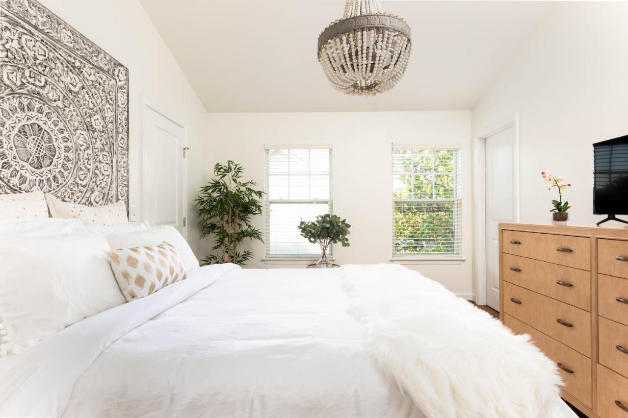 Relax In Style Near The Heart Of Music Holiday home *