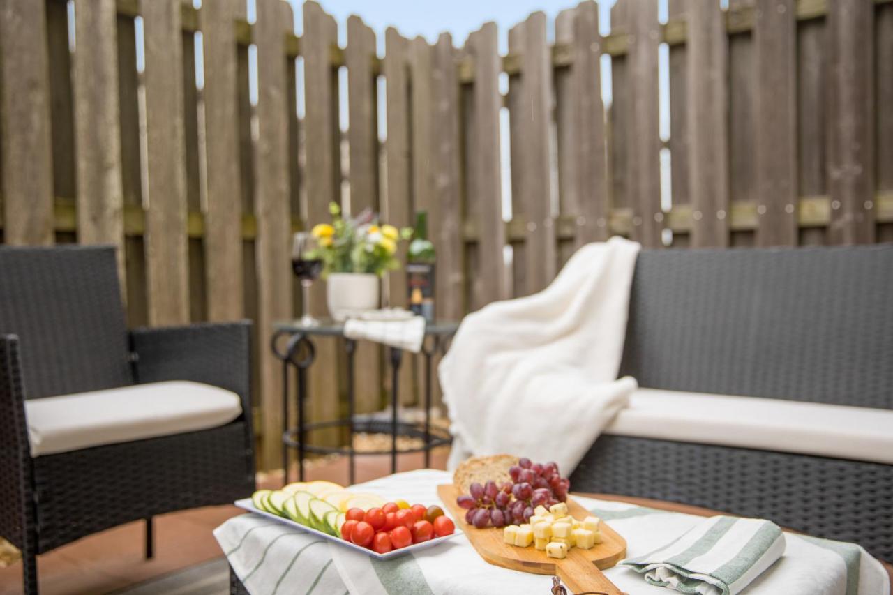 Relax In Style Near The Heart Of Music Holiday home *